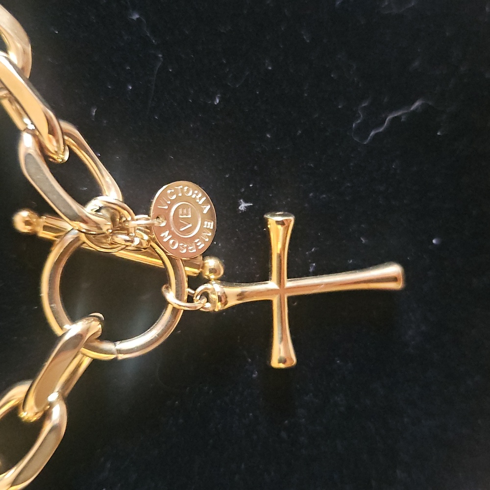 Elegant Gold Tone By Victoria Emerson Chain Necklace with Cross Pendant - Picture 2 of 4